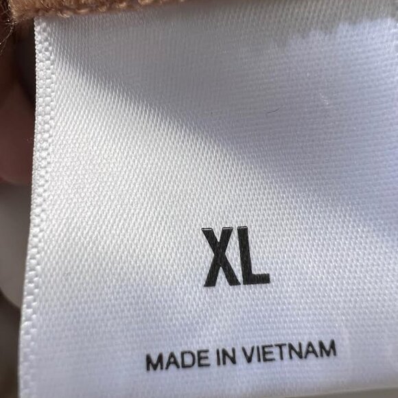 Express High Waist Cropped Satin Pants in Gold - Size XL - Picture 7 of 8